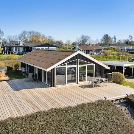 Majken - 225m From The Sea By Interhome